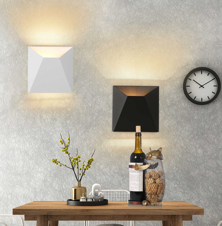 Creative Iron Wine Rack with Decorative Coin Jar