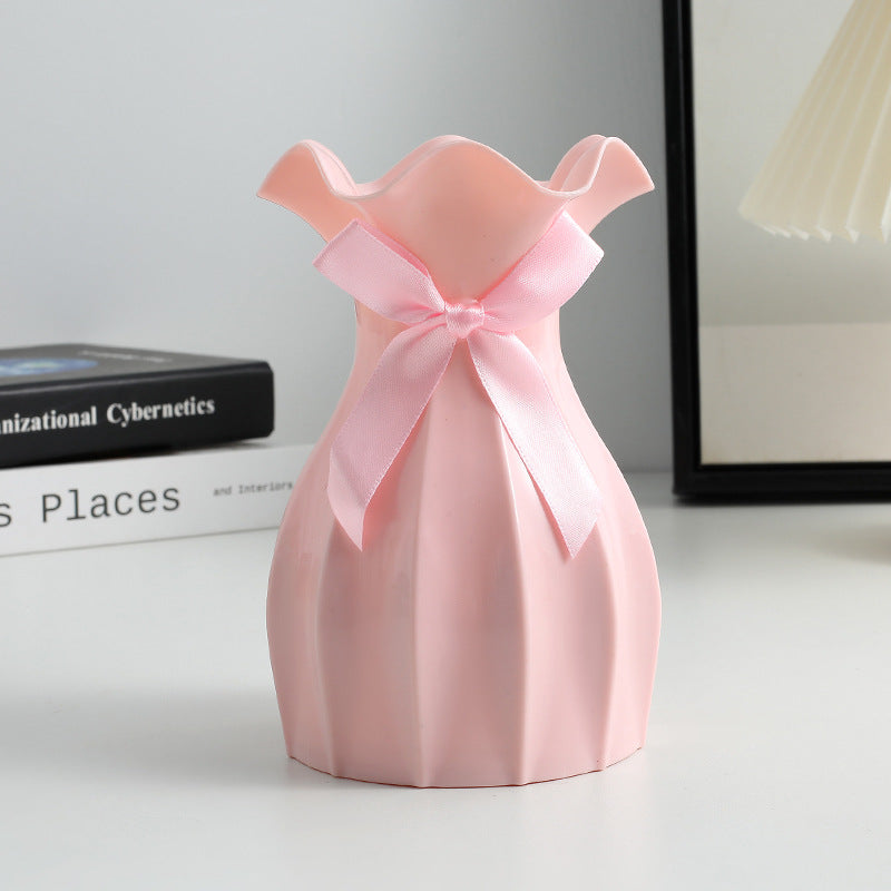 Nordic Style Durable Plastic Flower Vase for Home Decor