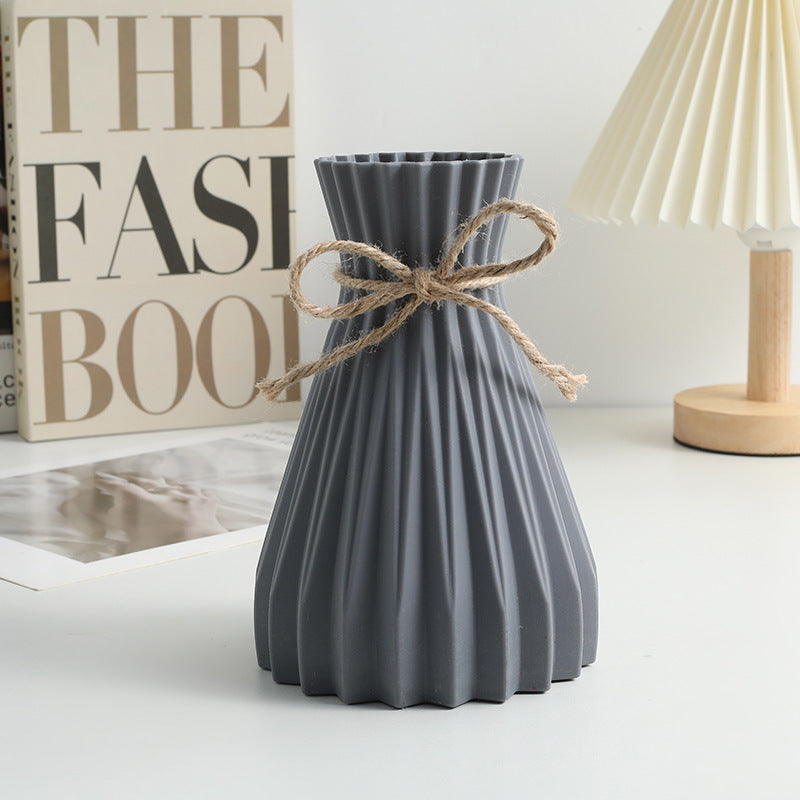 Nordic Style Durable Plastic Flower Vase for Home Decor