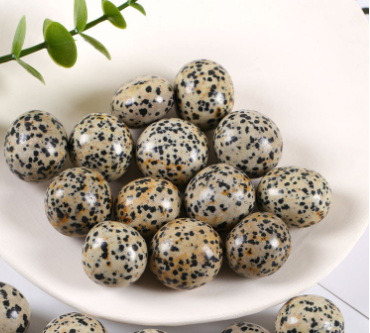 Natural Spotted Stone Decorative Pebble for Aquariums