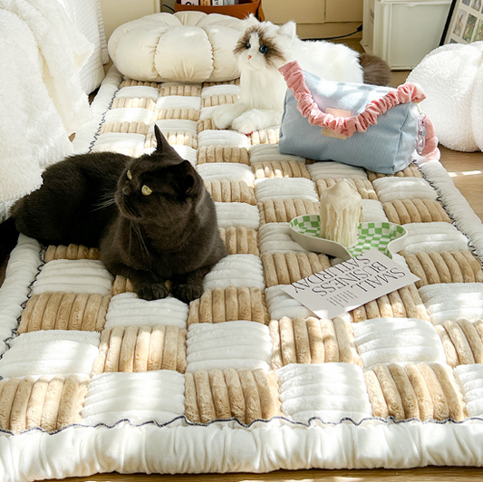 Cream Plush Floor & Bed Cushion Mat – Non-Slip Tatami Pad