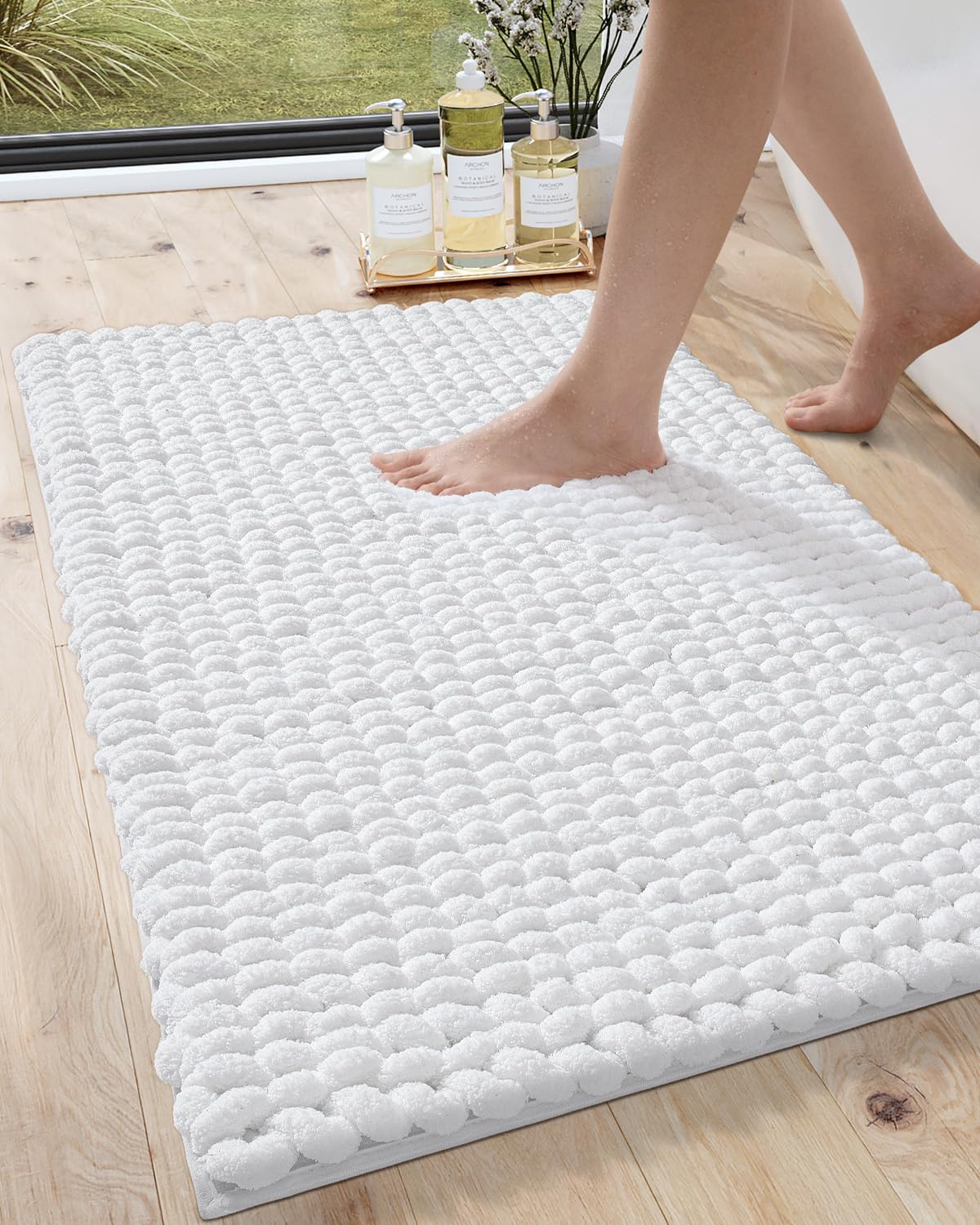 DEXI Bathroom Rugs Chenille Super Absorbent Mats Non Slip Washable Rug Carpet Luxury Soft Thick Plush Bathmat for Tub Shower Floor Bath Accessories Decor 24x36 White