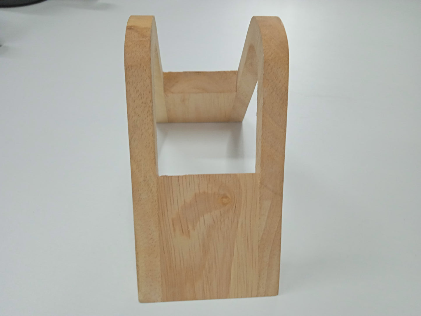 V-shaped Wooden Coffee Filter Stand for V60