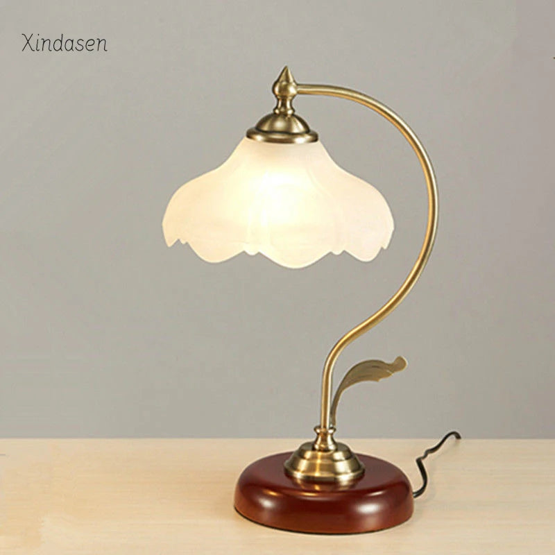 Pastoral Flower Table Lamp – Vintage Antique Metal Desk Light for Bedroom & Study