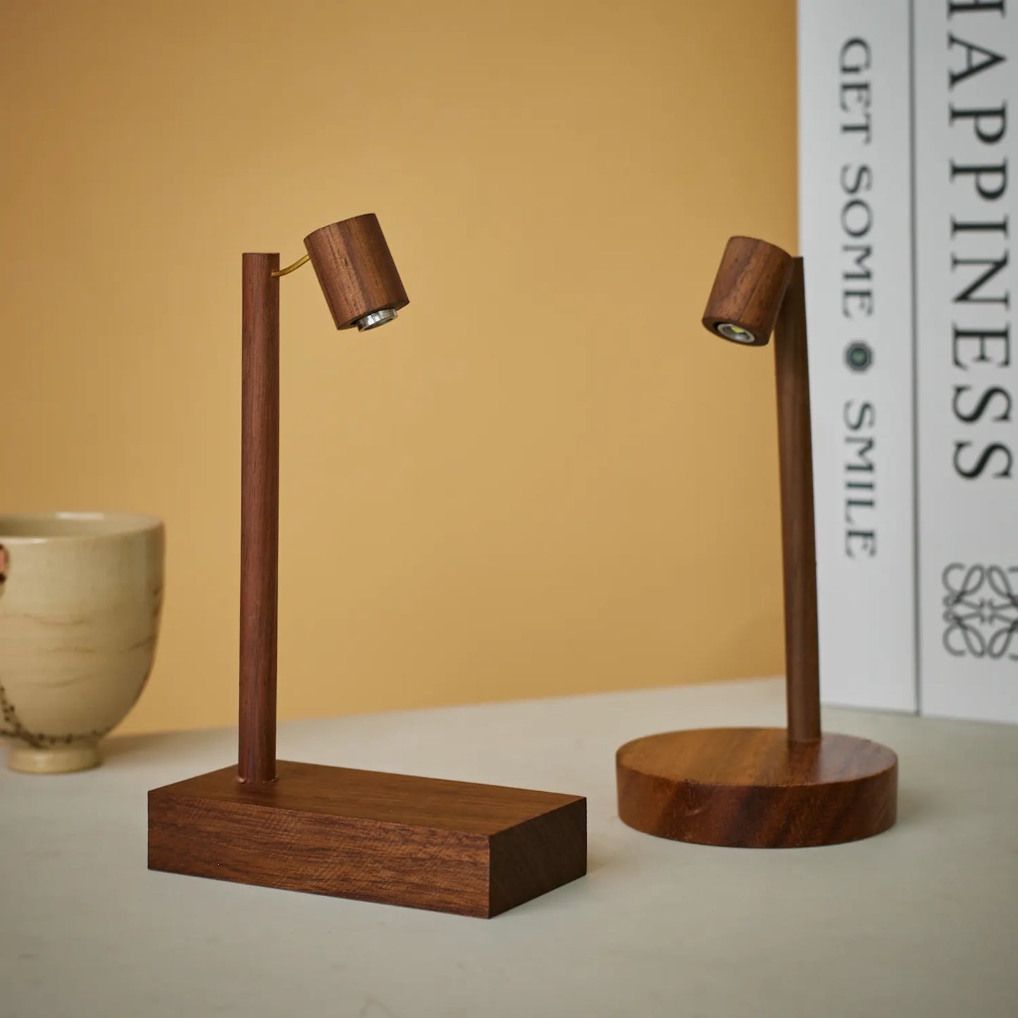Wooden Retro Table Lamp – Walnut LED Night Light with Rotary Switch for Bedroom & Desk