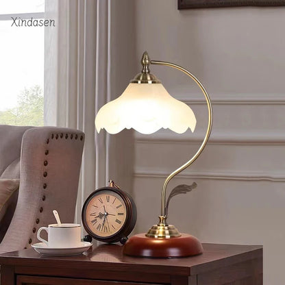 Pastoral Flower Table Lamp – Vintage Antique Metal Desk Light for Bedroom & Study
