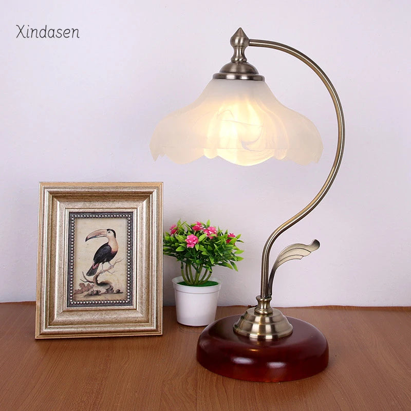 Pastoral Flower Table Lamp – Vintage Antique Metal Desk Light for Bedroom & Study