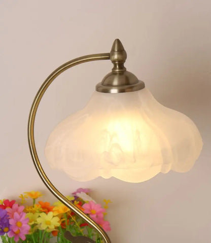 Pastoral Flower Table Lamp – Vintage Antique Metal Desk Light for Bedroom & Study