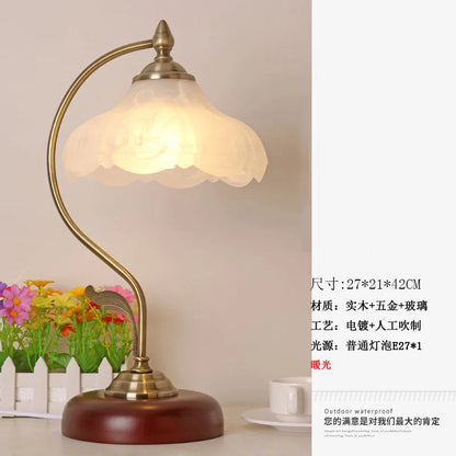 Pastoral Flower Table Lamp – Vintage Antique Metal Desk Light for Bedroom & Study