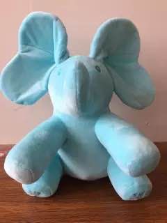 Elefante de peluche musical personalizable para niños